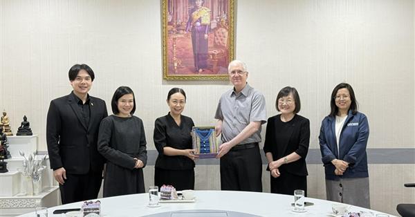มหาวิทยาลัยพะเยา ร่วมกับโครงการฟุลไบร์ท จัดชุดบรรยายพิเศษโดย Professor Timothy E. O’Brien มุ่งยกระดับทักษะงานวิจัยและมาตรฐานการตีพิมพ์ระดับสากล